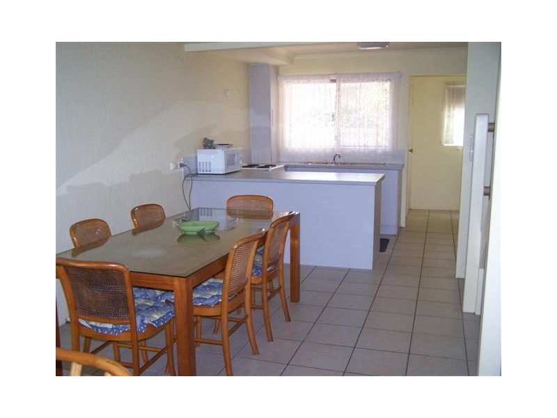 4/5 Ann St, Noosaville QLD 4566