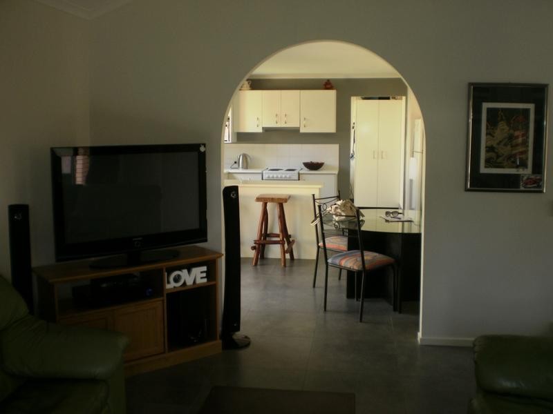 86 Goodchap St, Noosaville QLD 4566