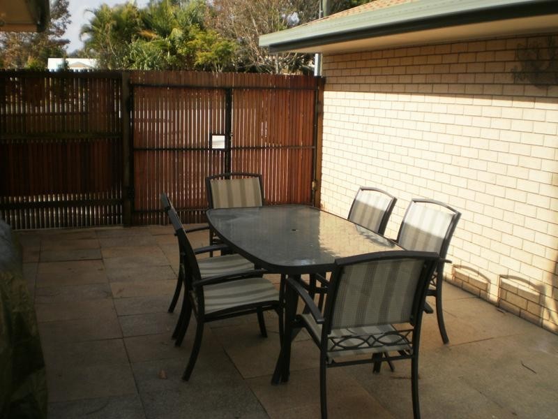86 Goodchap St, Noosaville QLD 4566