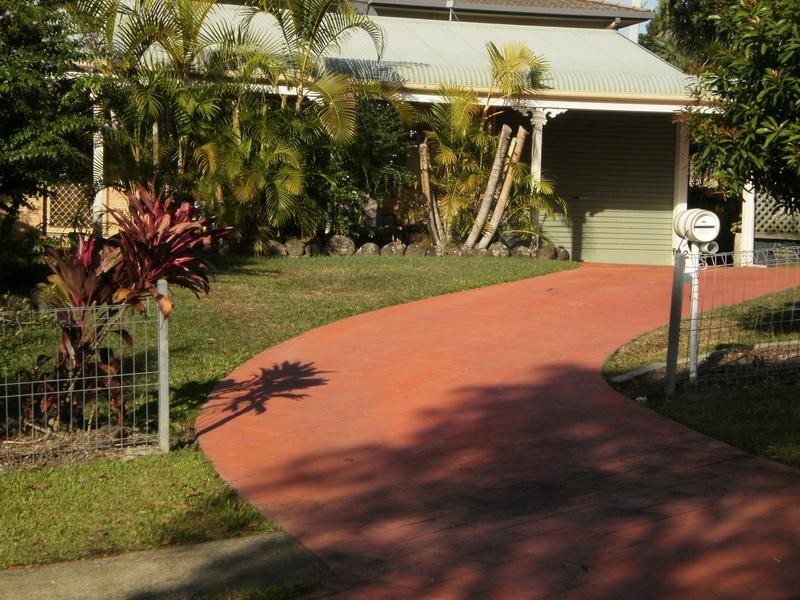 2 Outlook Dr, Tewantin QLD 4565