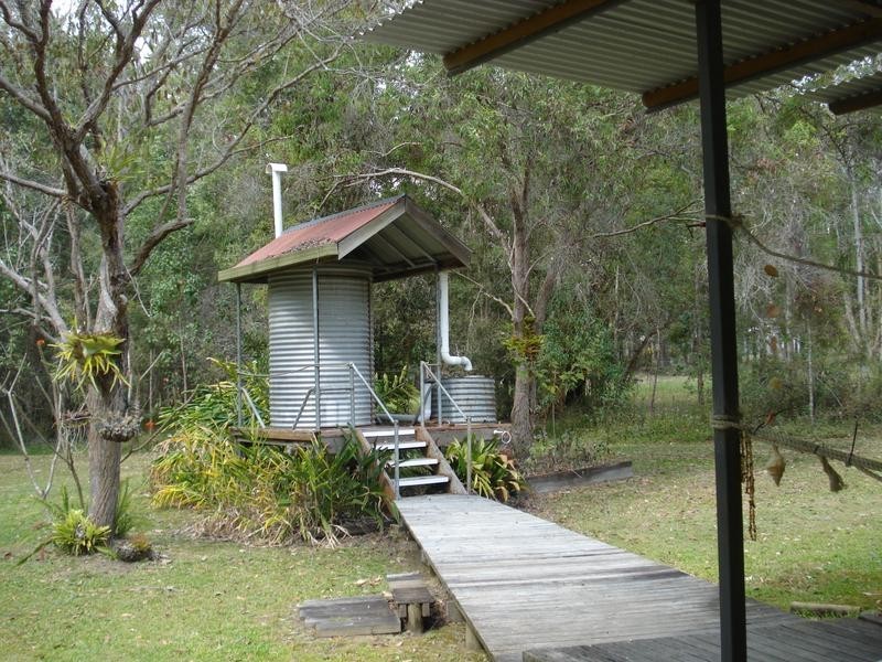 721 McKinnon Dr, Cooroibah QLD 4565