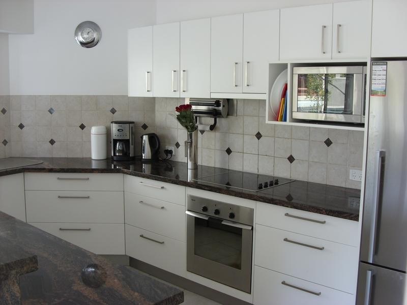 2/235 Gympie Tce, Noosaville QLD 4566