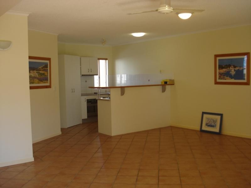 2/16 Howard St, Noosaville QLD 4566