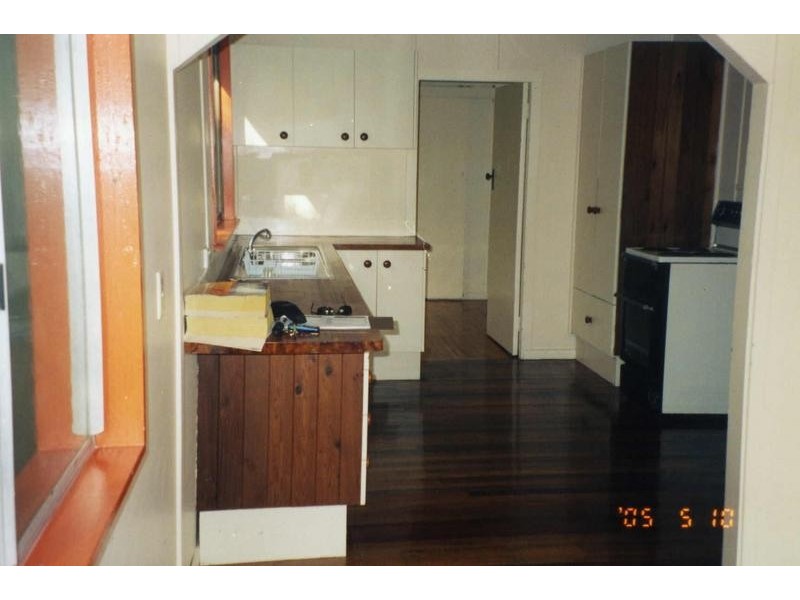 4 Honeysuckle La, Noosa Heads QLD 4567