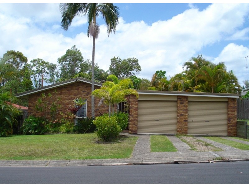 8 Linksland St, Tewantin QLD 4565