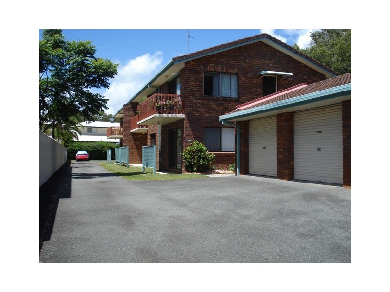 2/25 Hilton Tce, Tewantin QLD 4565