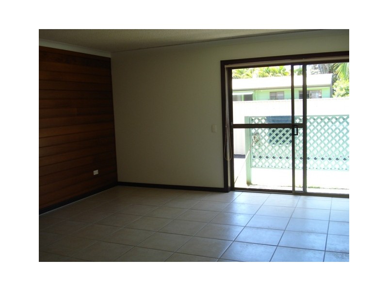 2/25 Hilton Tce, Tewantin QLD 4565