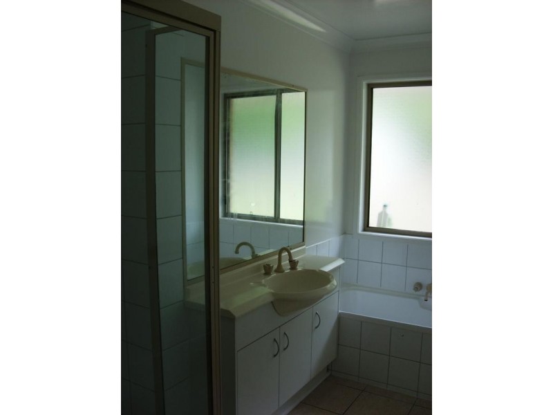 10 Bluebell Ct, Noosaville QLD 4566