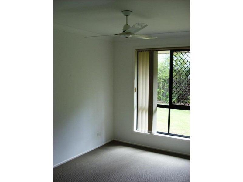 27 Leafhaven Dr, Tewantin QLD 4565