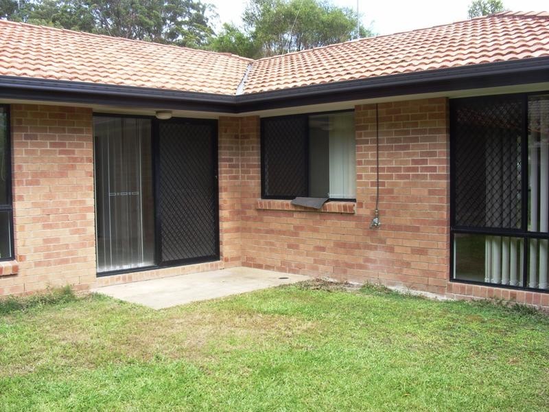 27 Leafhaven Dr, Tewantin QLD 4565