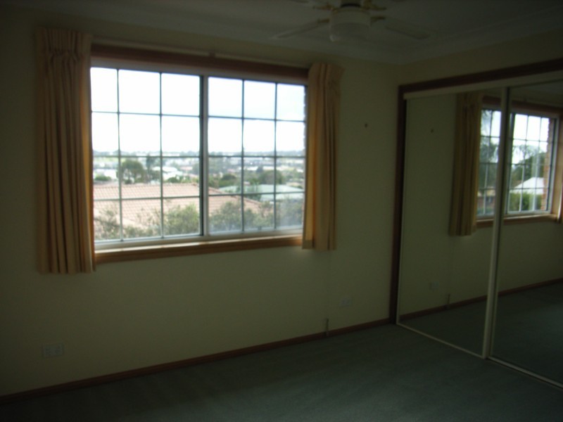 1/414 STENNER STREET, Kearneys Spring QLD 4350