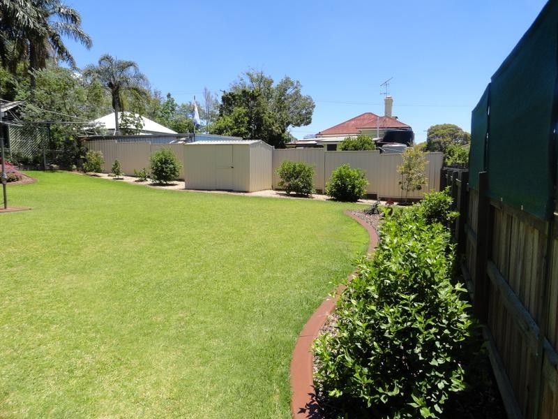 5 Trousdell Court, Rockville QLD 4350