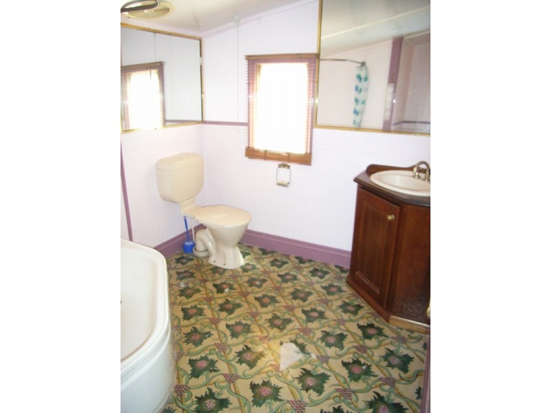 7 Grenier Street, North Toowoomba QLD 4350