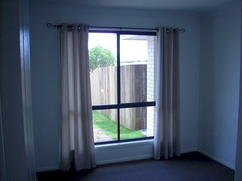 1/204 Stenner Street, Middle Ridge QLD 4350