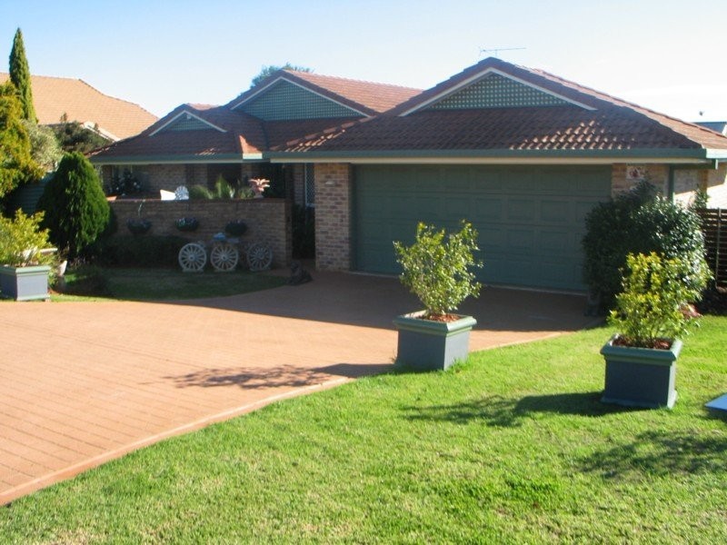 21 Jutsum Street, Middle Ridge QLD 4350