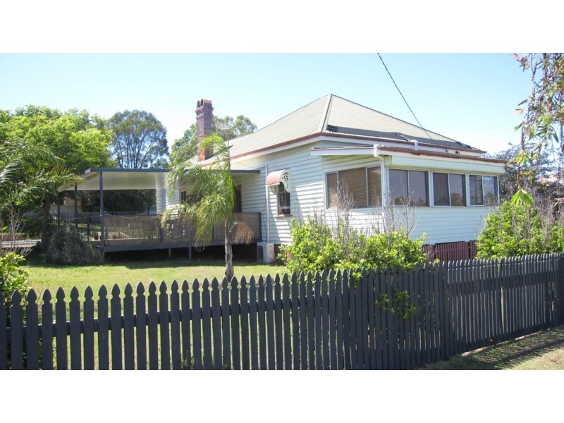 6 Gauntlet Street, Toowoomba QLD 4350