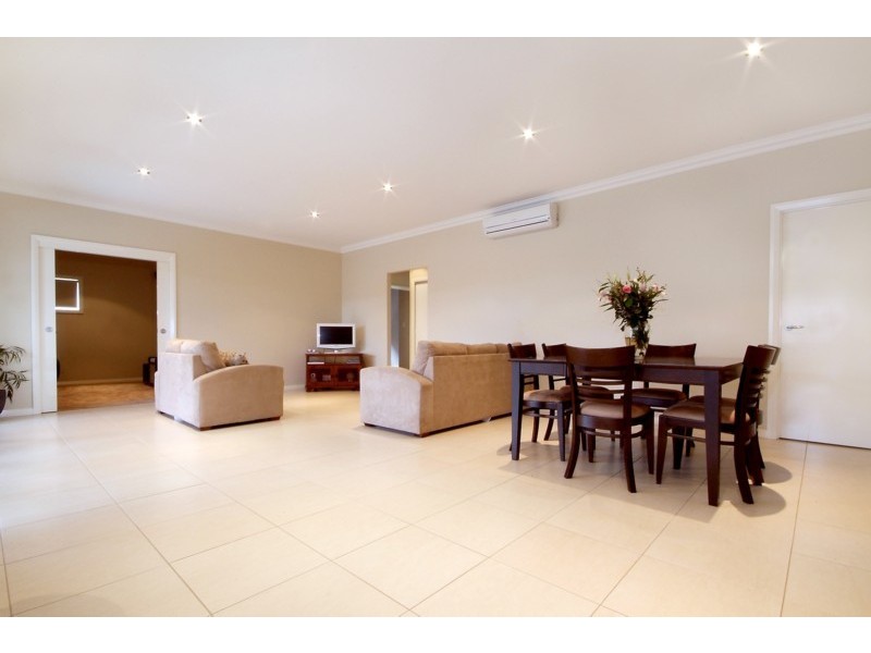 20 McCallum Court, Middle Ridge QLD 4350