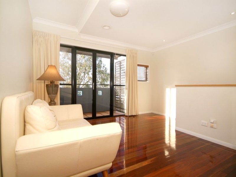 1/94 Tourist Road, Rangeville QLD 4350