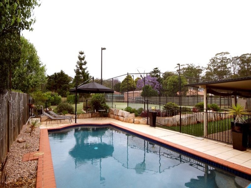 72 Spring Street, Middle Ridge QLD 4350