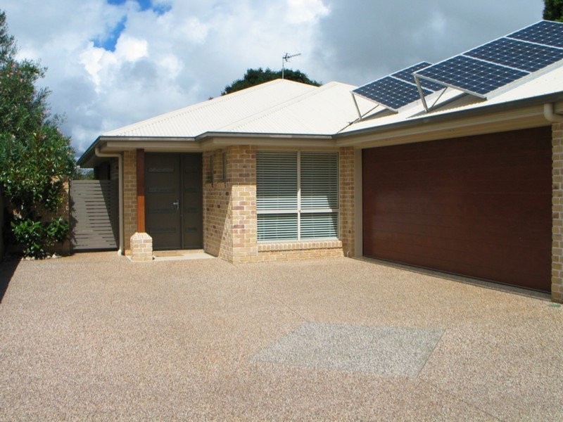 2/18A James Street, Rangeville QLD 4350