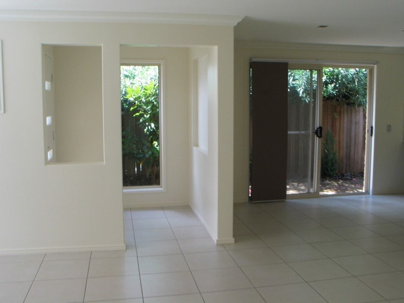 2/18A James Street, Rangeville QLD 4350