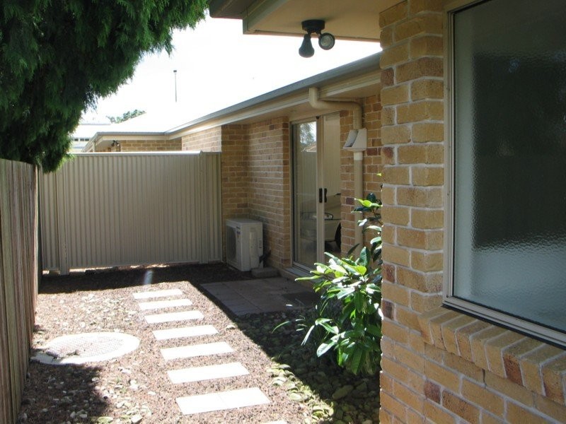 2/18A James Street, Rangeville QLD 4350