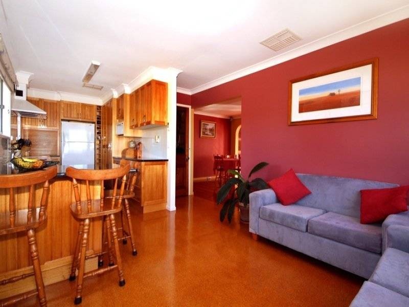 6 Barrymount Crescent, Toowoomba QLD 4350