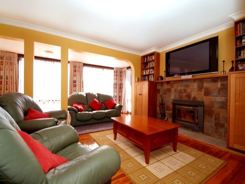 6 Barrymount Crescent, Toowoomba QLD 4350