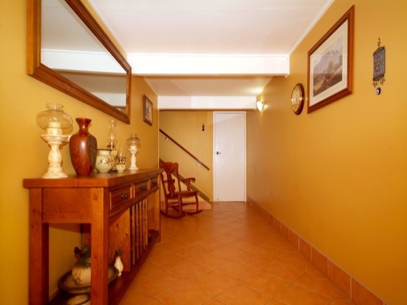 6 Barrymount Crescent, Toowoomba QLD 4350