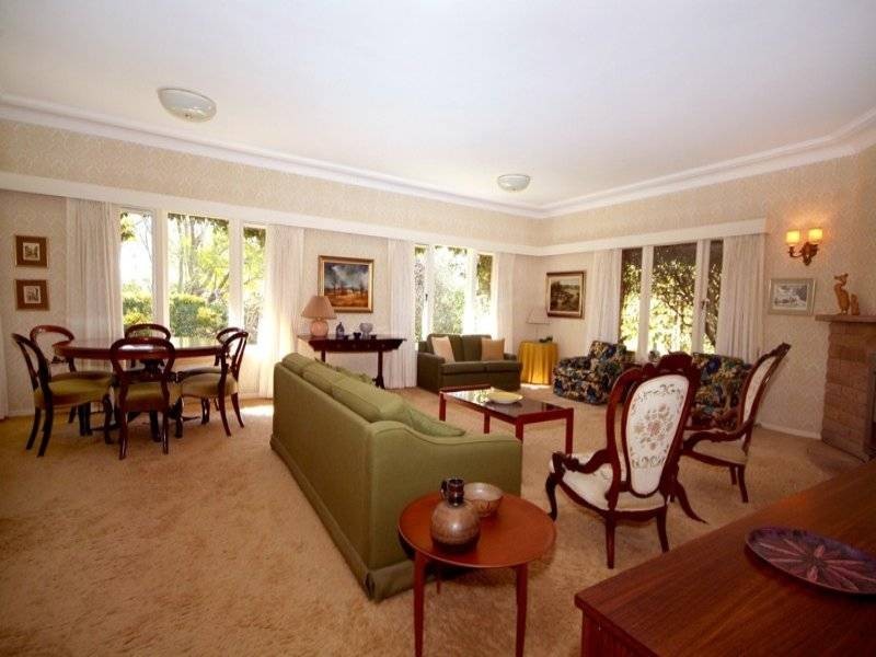 21 Wirra Wirra Street, Mount Lofty QLD 4350