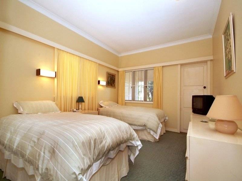 21 Wirra Wirra Street, Mount Lofty QLD 4350