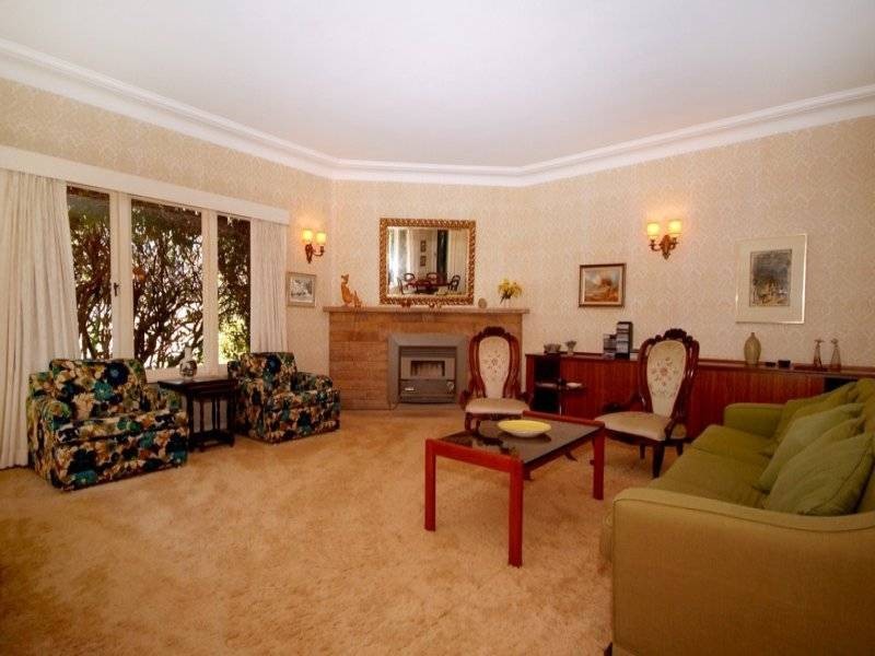 21 Wirra Wirra Street, Mount Lofty QLD 4350