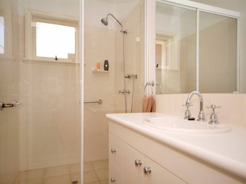 21 Wirra Wirra Street, Mount Lofty QLD 4350