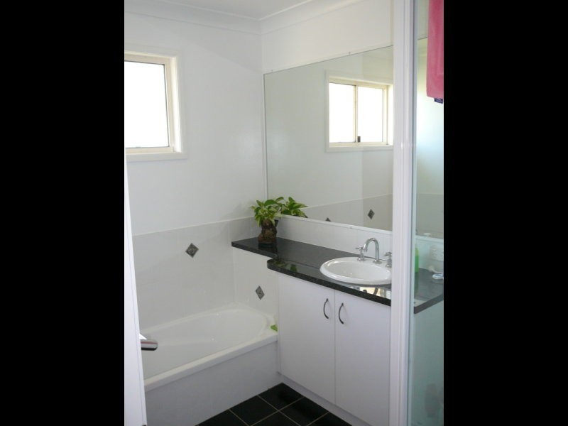 6 Glen Court (GLENCOE), Glencoe QLD 4352