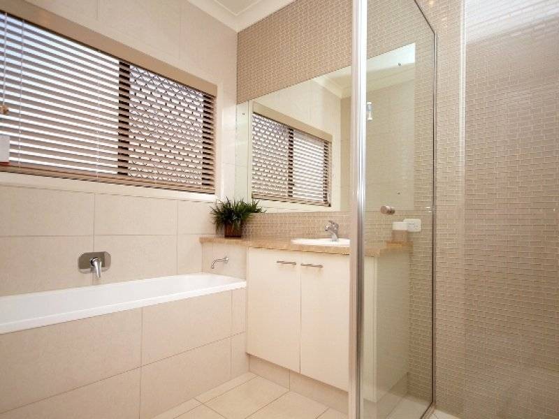 14 Kingfisher Drive, Highfields QLD 4352