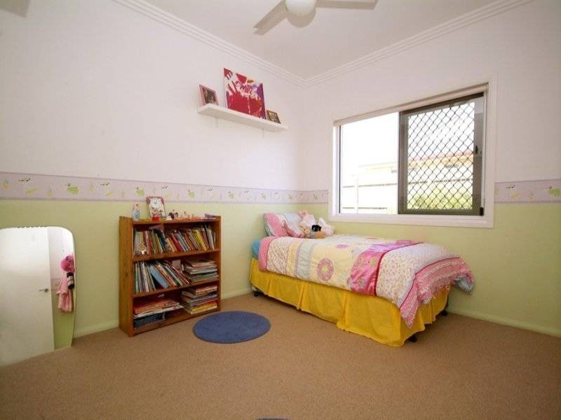 8 Arcadia Court, Highfields QLD 4352