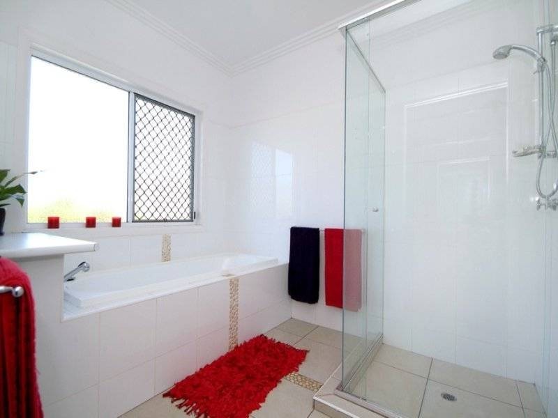 8 Arcadia Court, Highfields QLD 4352