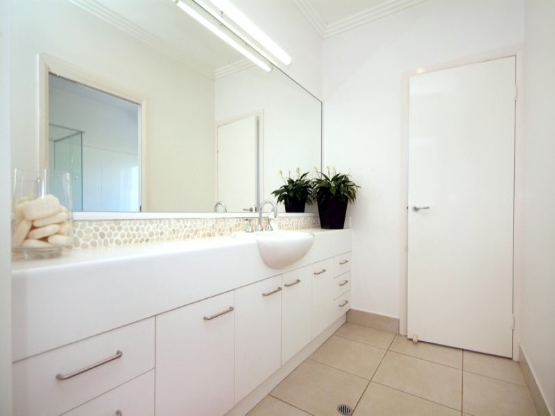8 Arcadia Court, Highfields QLD 4352