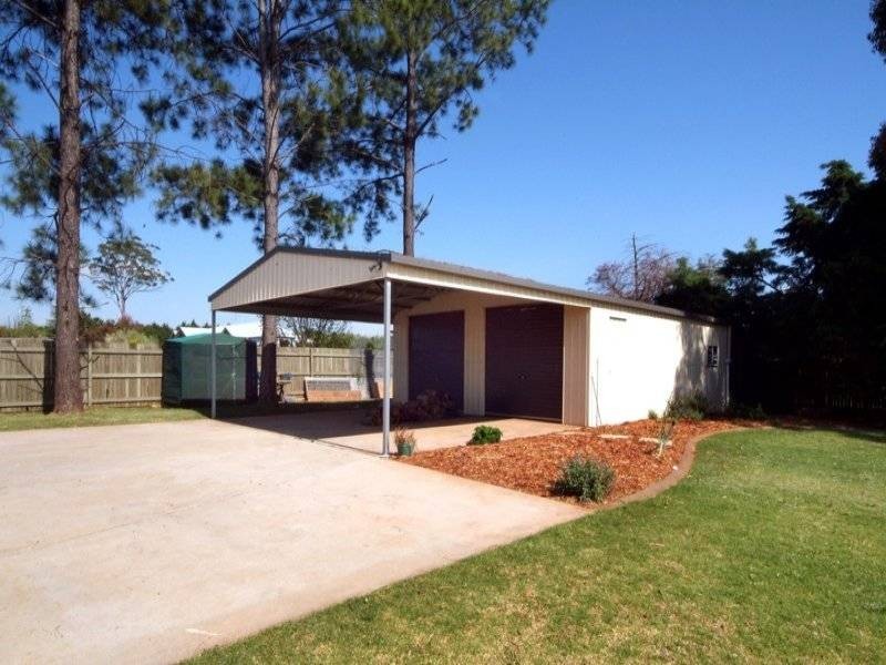8 Arcadia Court, Highfields QLD 4352