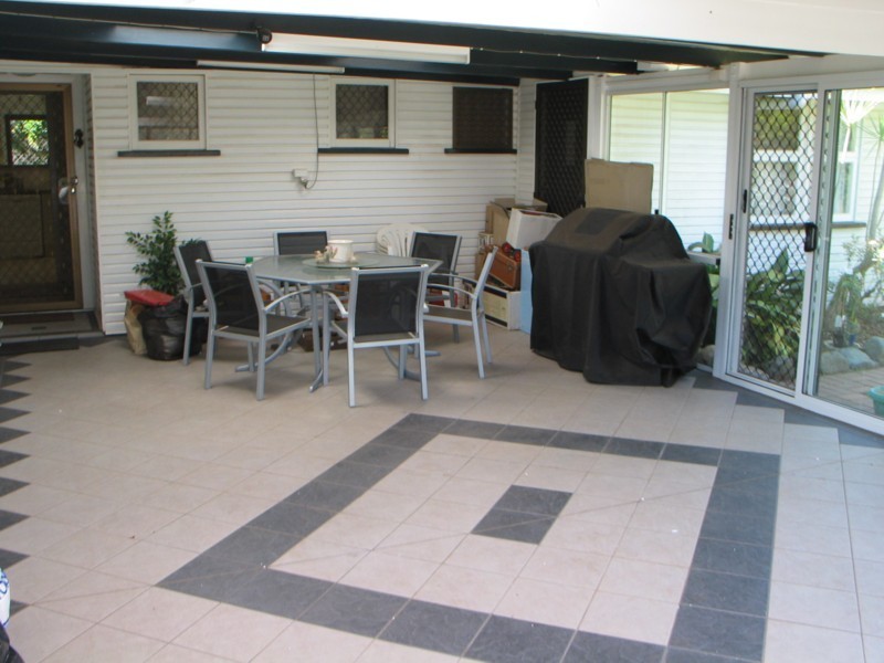 16 High Street, Rangeville QLD 4350