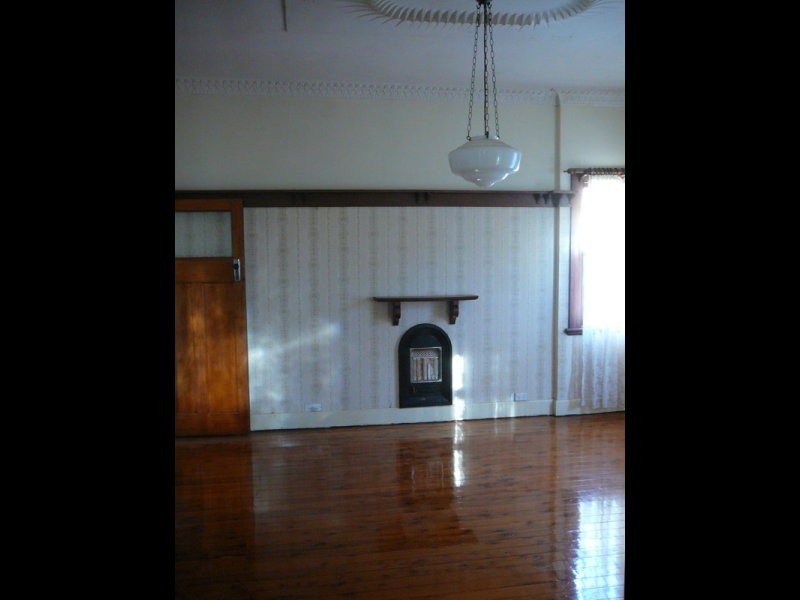 2 Godfrey Street, East Toowoomba QLD 4350