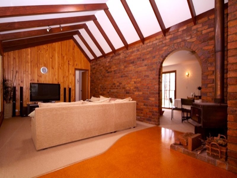 3 Carlyle Court, Middle Ridge QLD 4350