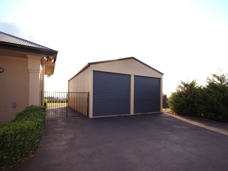 1 Stella Road, Highfields QLD 4352