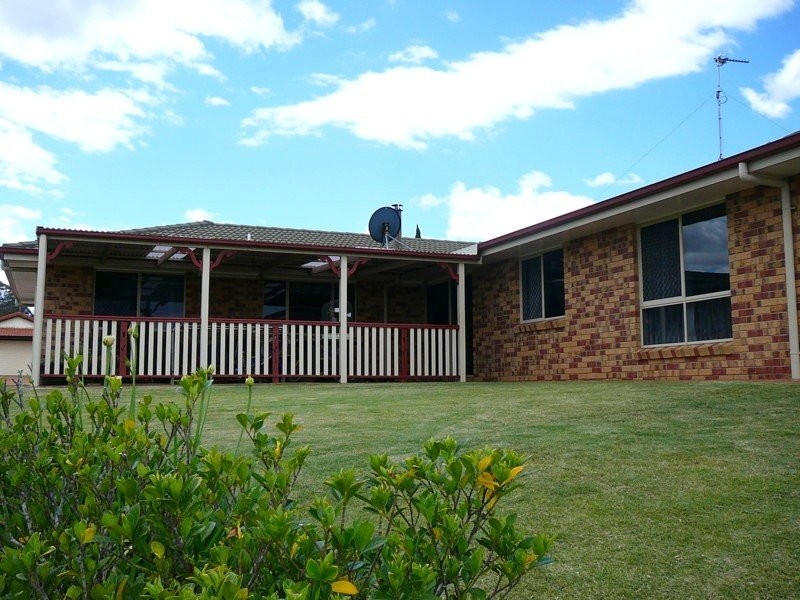 12 Mirage Court, Wilsonton QLD 4350