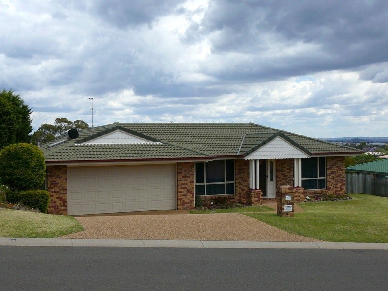 12 Mirage Court, Wilsonton QLD 4350