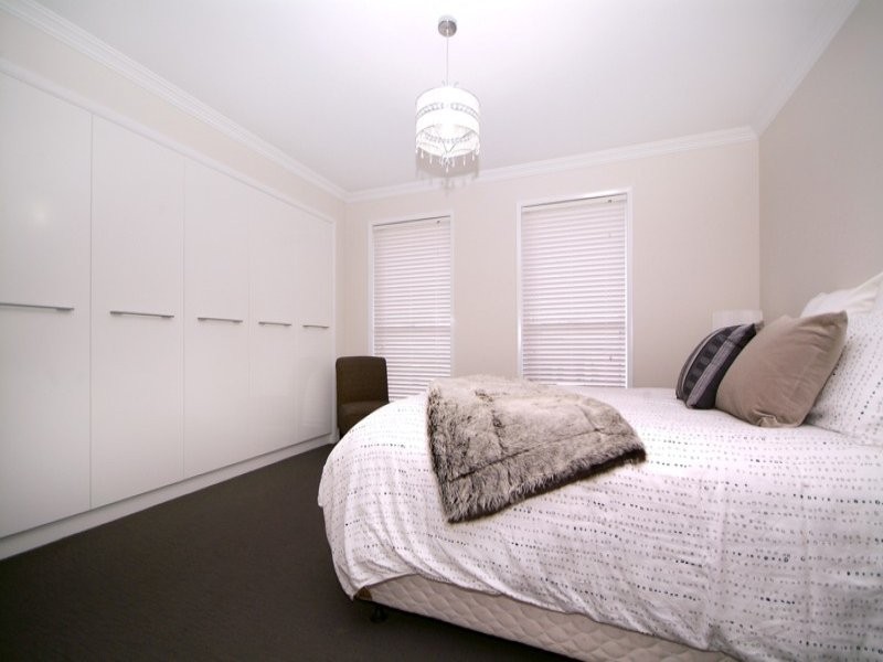 6 Kingfisher Drive, Highfields QLD 4352