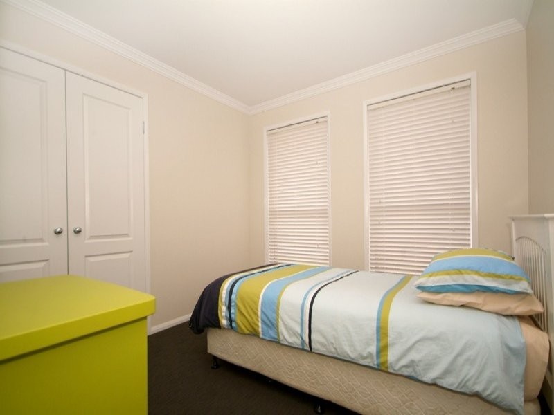 6 Kingfisher Drive, Highfields QLD 4352