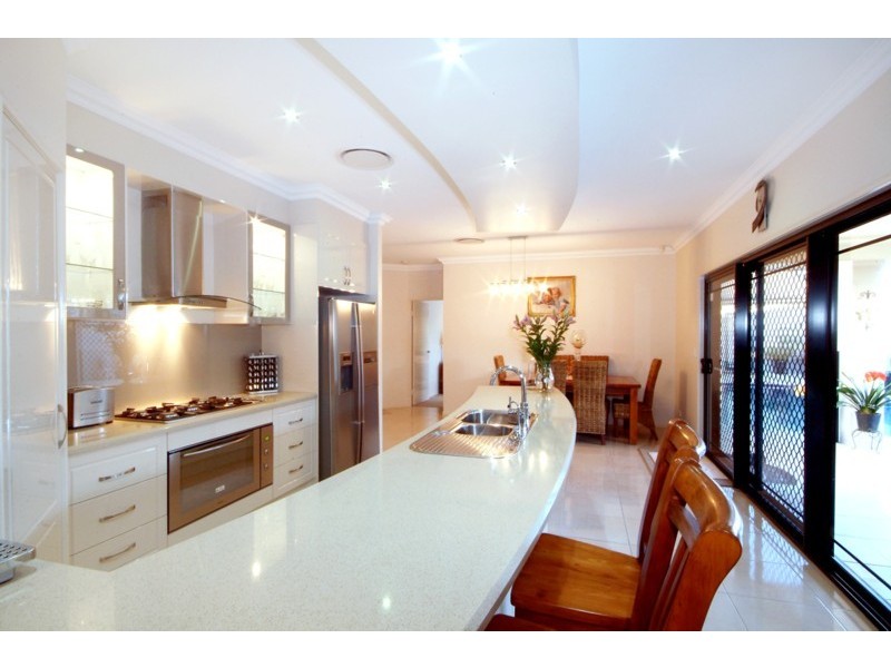 2 Cockatoo Court, Highfields QLD 4352