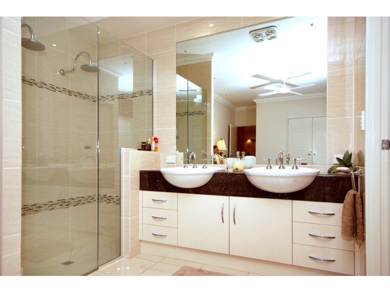 2 Cockatoo Court, Highfields QLD 4352