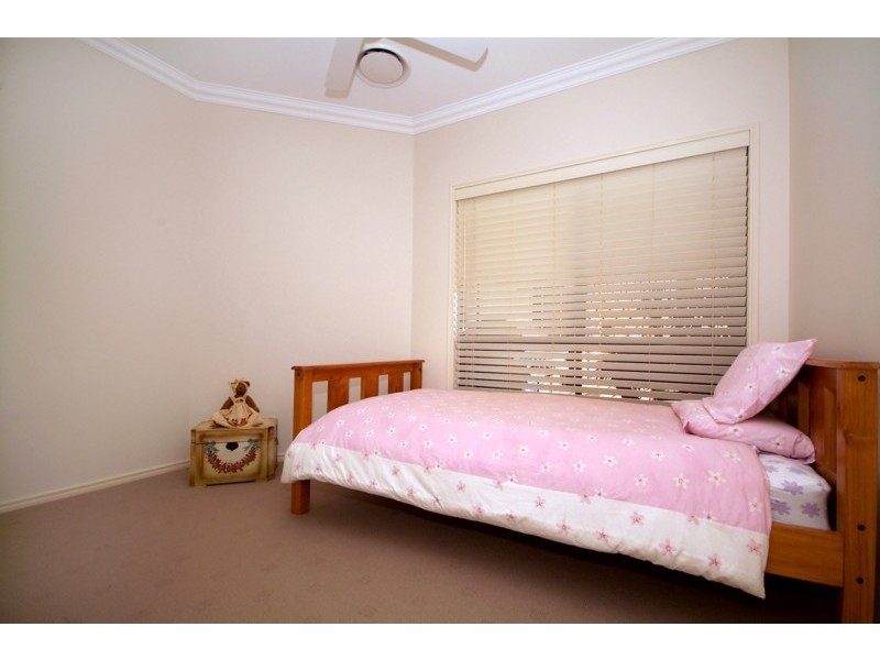 2 Cockatoo Court, Highfields QLD 4352